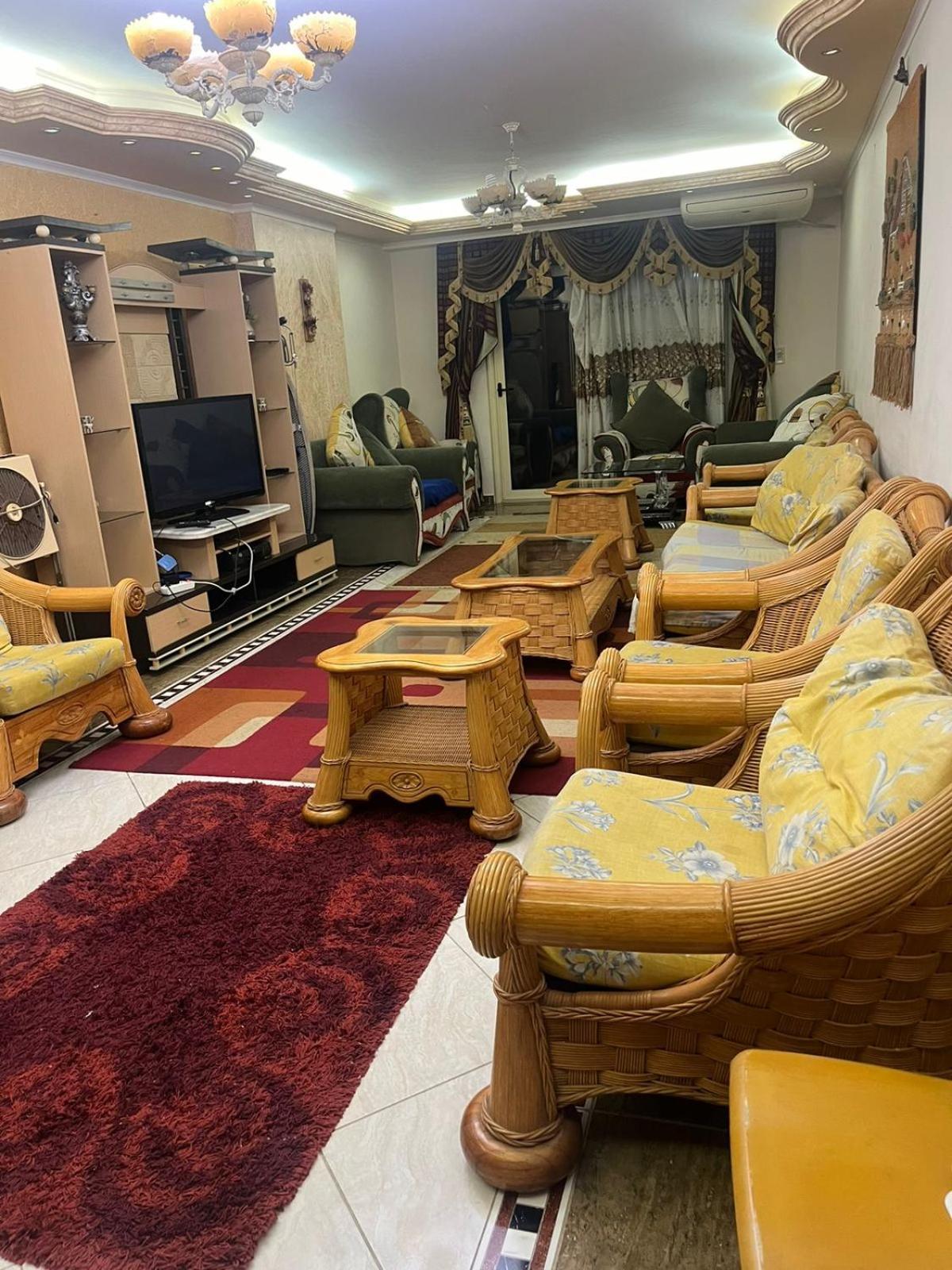 Privatunterkunft Private In A Fully Equipped Sea View غرف خاصة للرجال فقط *